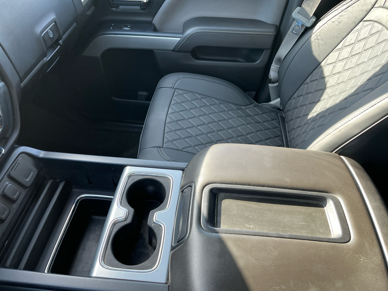 Chevrolet Silverado 1500 4WD Crew Cab 143.5" LT w/2LT 2015