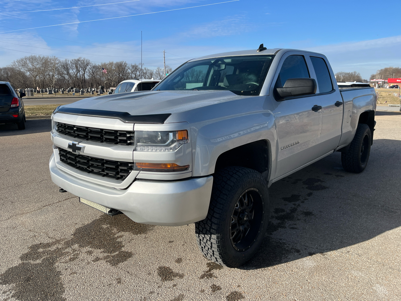 Chevrolet Silverado 1500 4WD Double Cab 143.5" Custom 2017