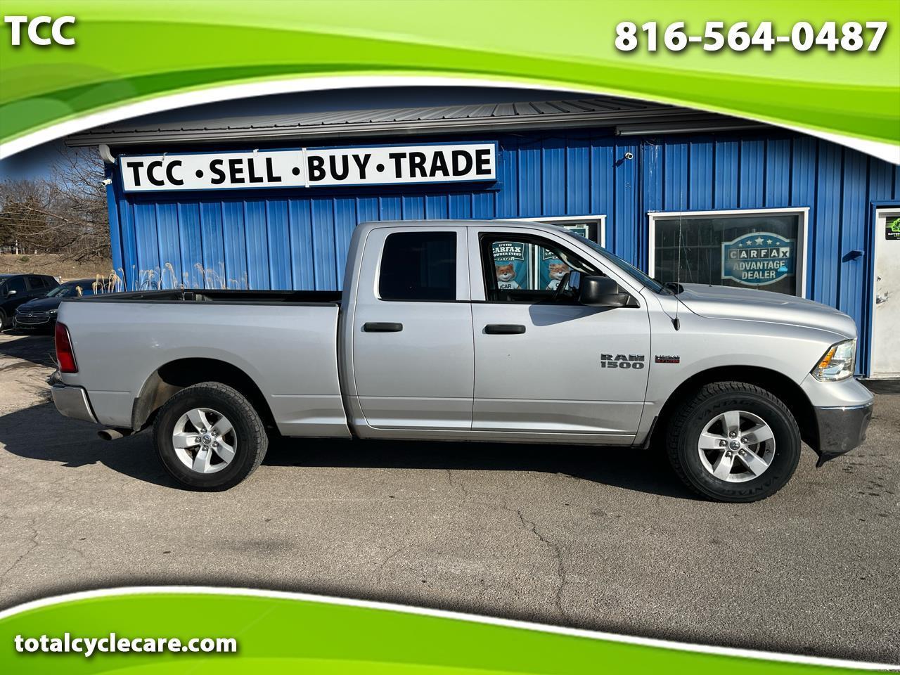 2017 RAM 1500 4WD Quad Cab 140.5" ST