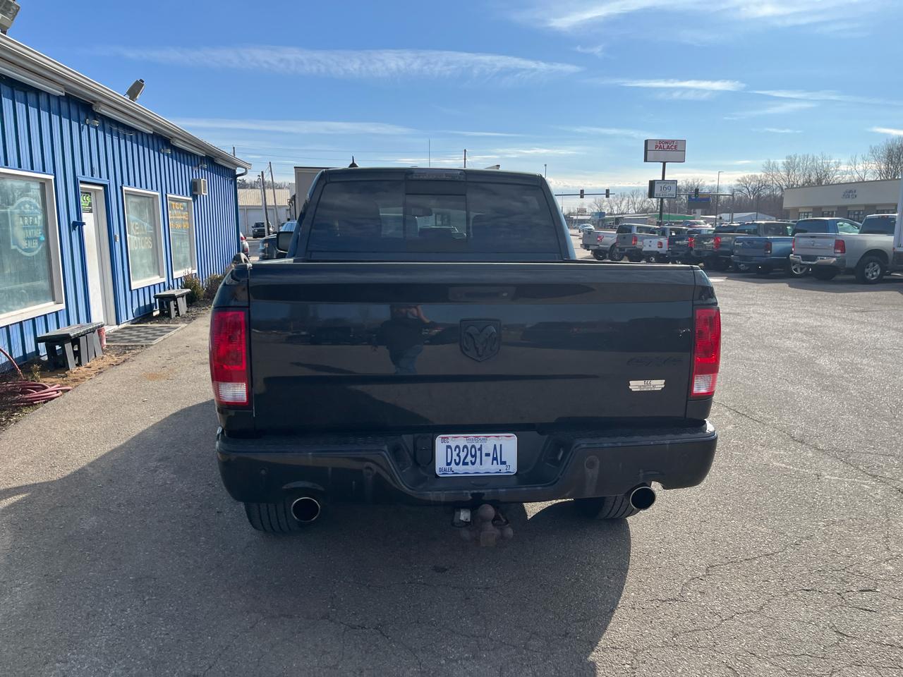 RAM 1500 Big Horn 4x4 Crew Cab 5'7" Box 2018