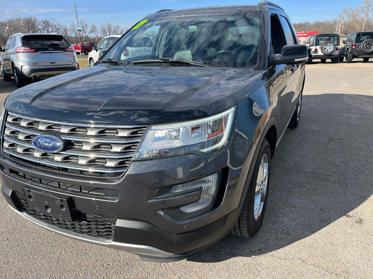 Ford Explorer XLT 4WD 2017