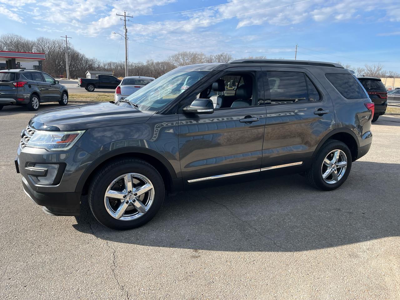 Ford Explorer XLT 4WD 2017