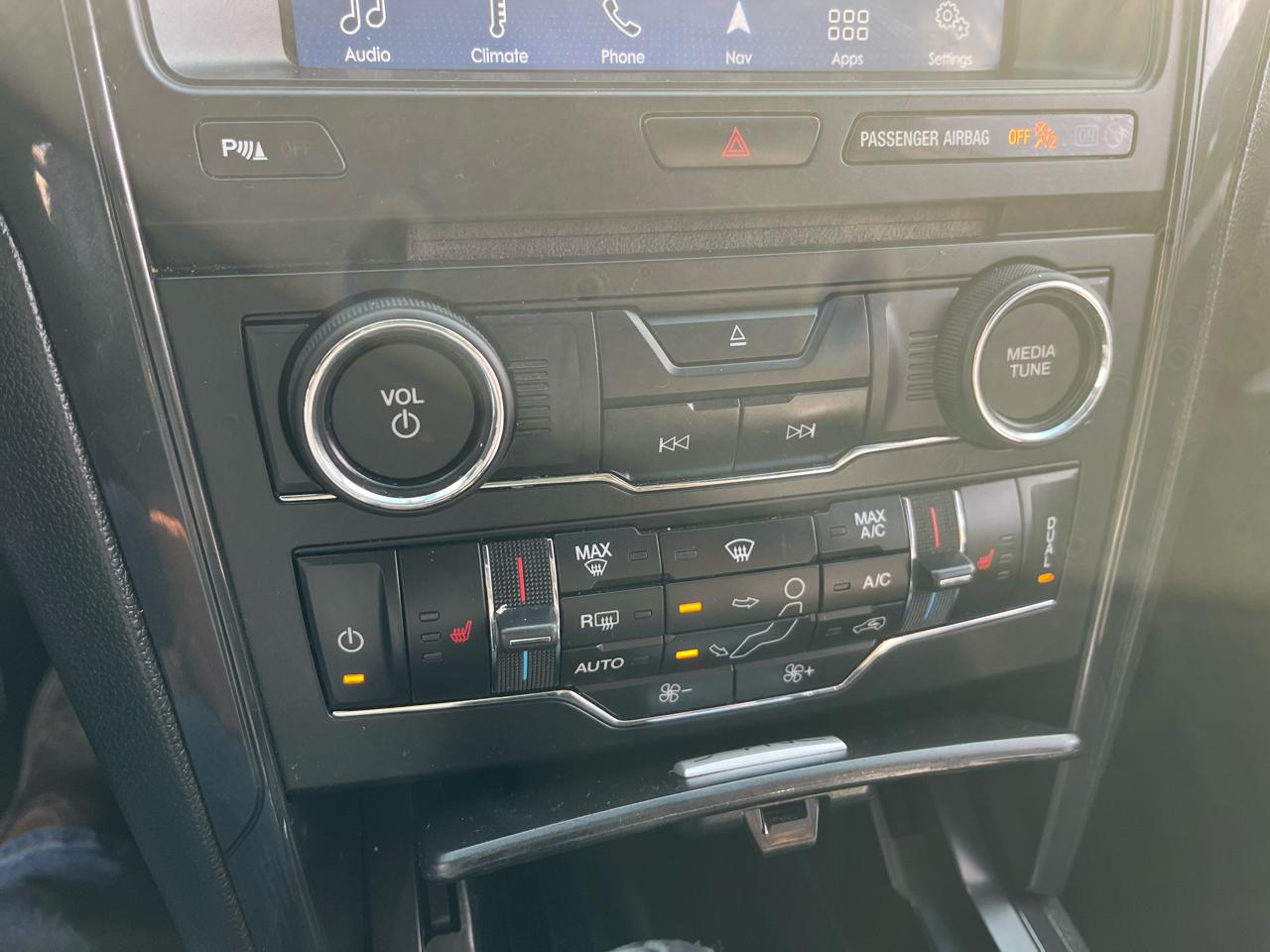 Ford Explorer XLT 4WD 2017