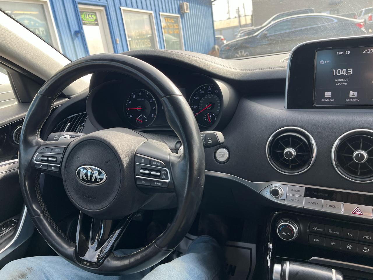 Kia Stinger Base AWD 2018