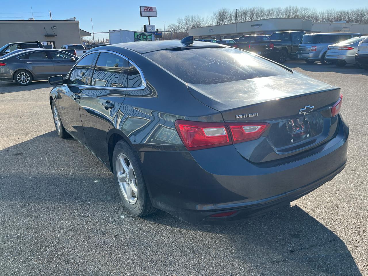 Chevrolet Malibu 4dr Sdn LS 2017