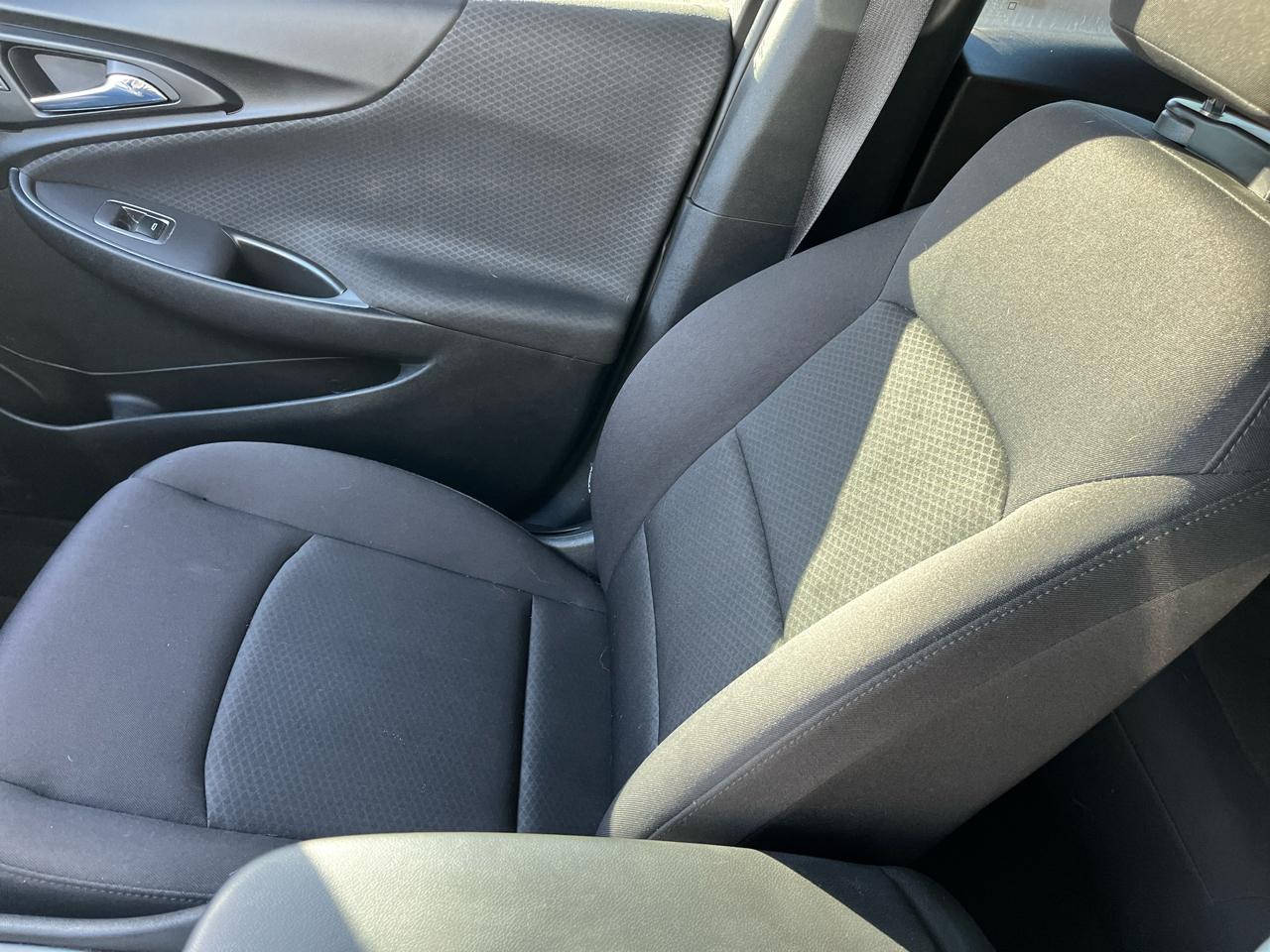 Chevrolet Malibu 4dr Sdn LS 2017