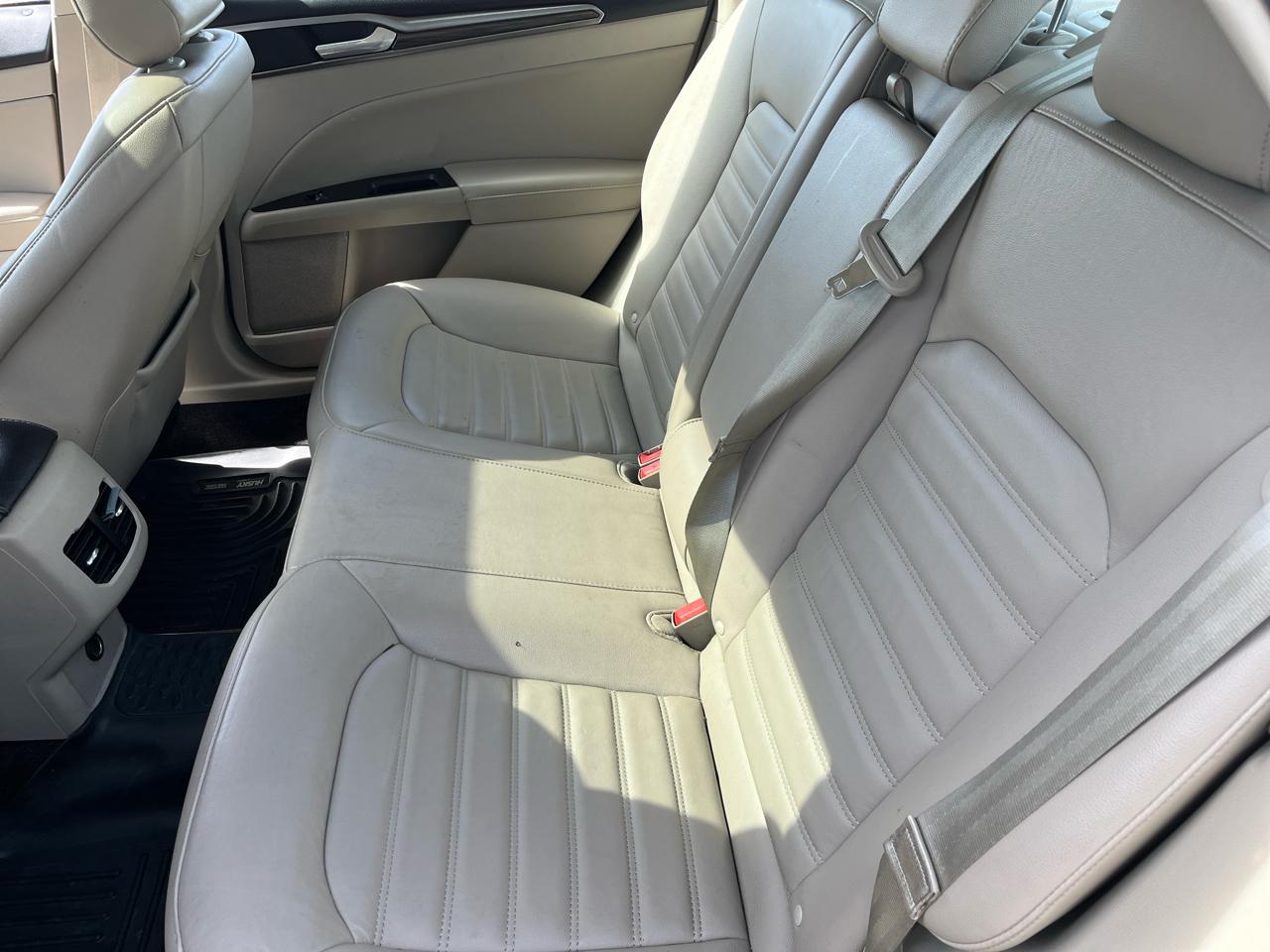 Ford Fusion SE FWD 2017