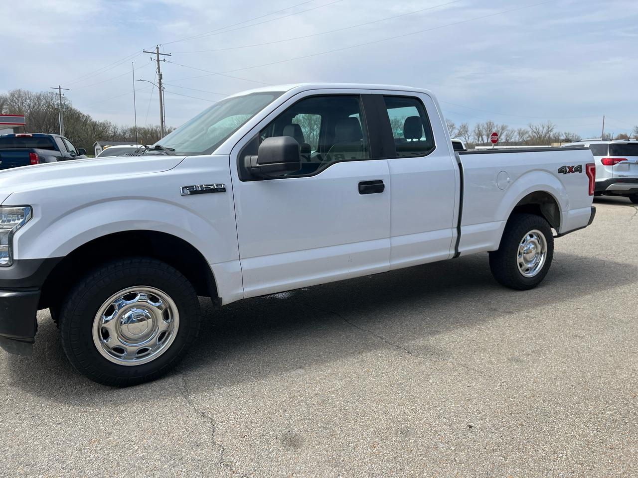 Ford F-150 4WD SuperCab 145" XLT 2016