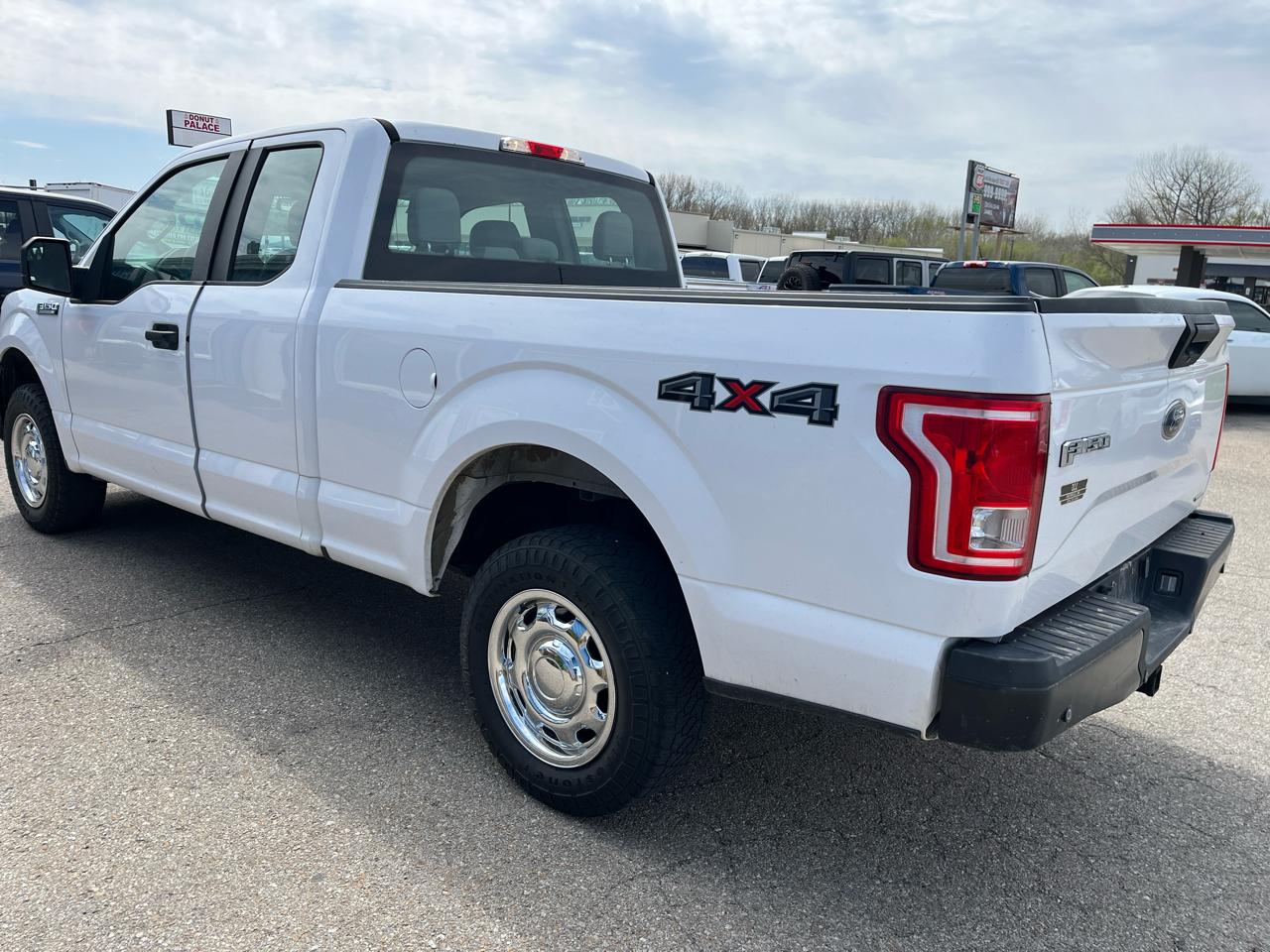 Ford F-150 4WD SuperCab 145" XLT 2016