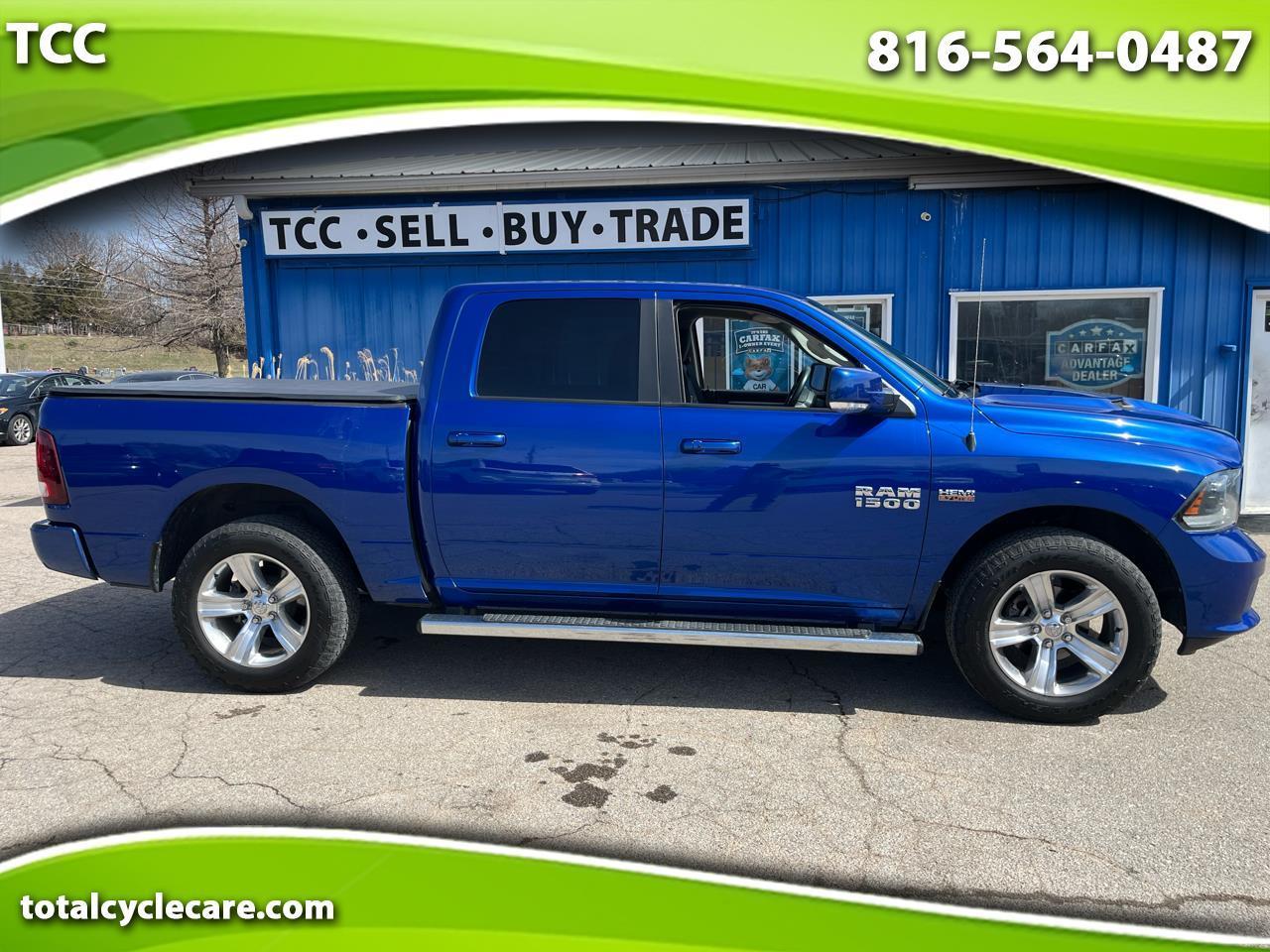 RAM 1500 4WD Crew Cab 140.5" Sport 2015