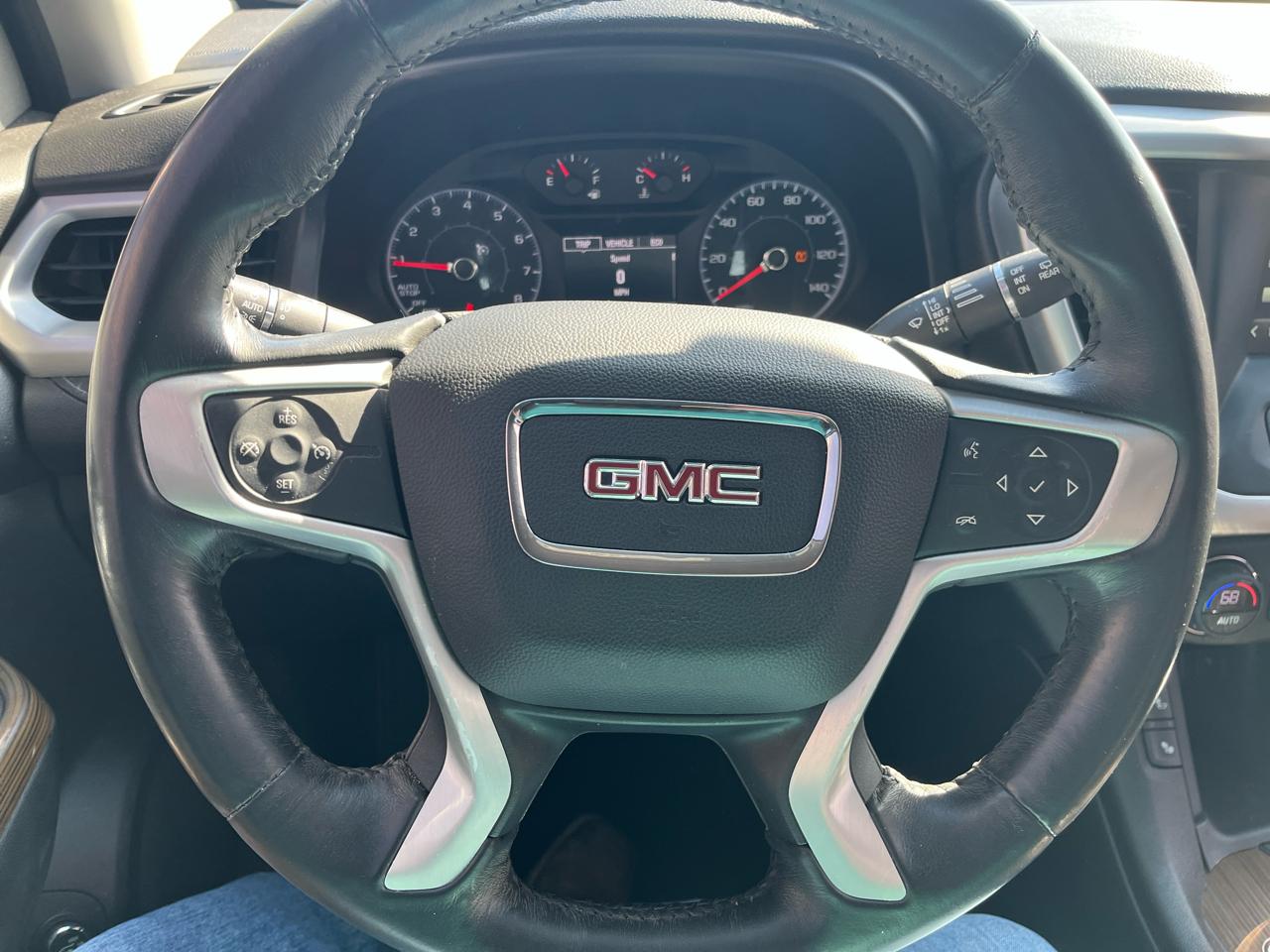 GMC Acadia FWD 4dr SLE w/SLE-2 2017