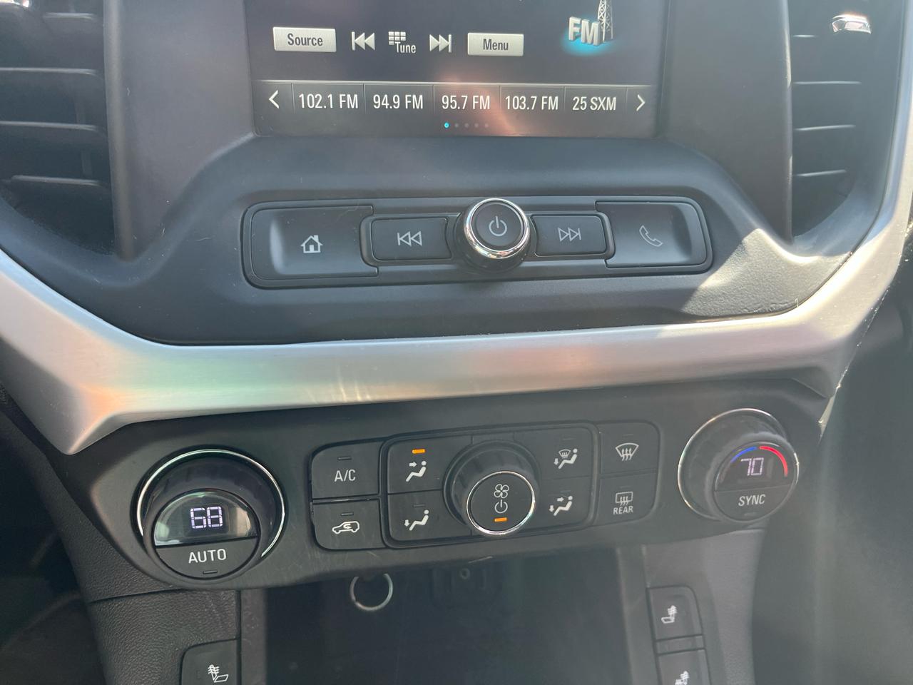 GMC Acadia FWD 4dr SLE w/SLE-2 2017