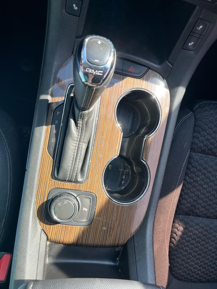 GMC Acadia FWD 4dr SLE w/SLE-2 2017