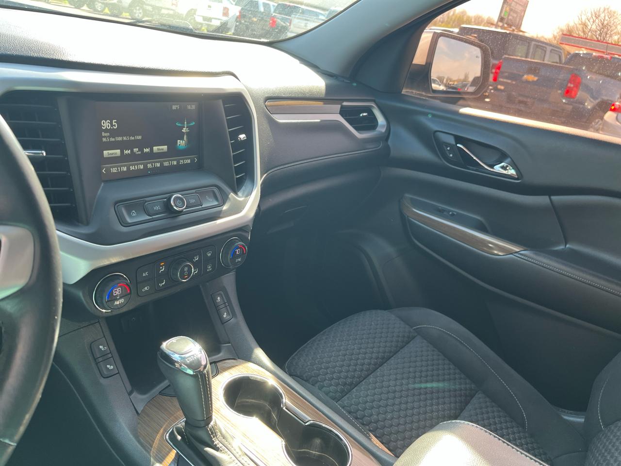 GMC Acadia FWD 4dr SLE w/SLE-2 2017