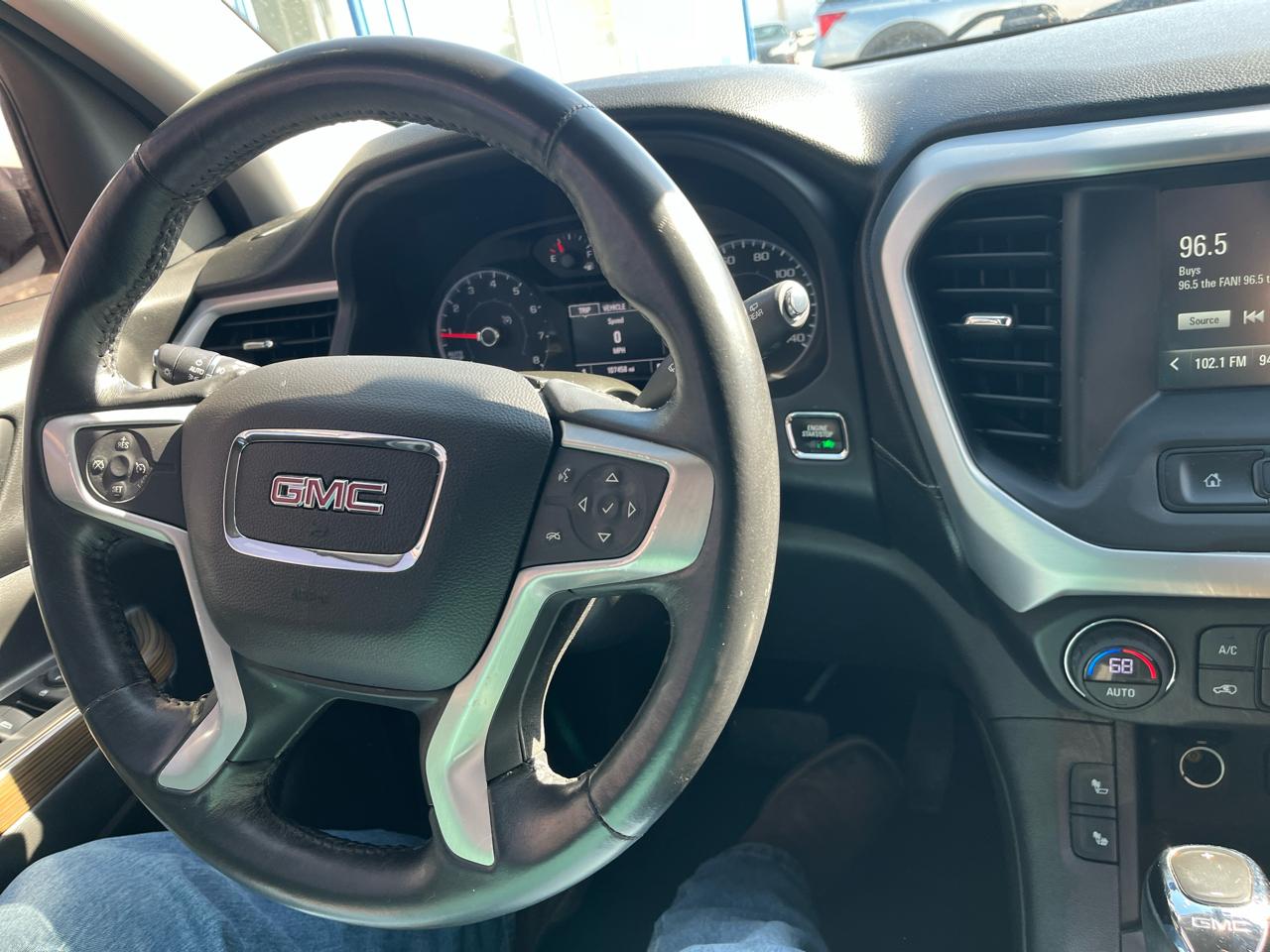 GMC Acadia FWD 4dr SLE w/SLE-2 2017