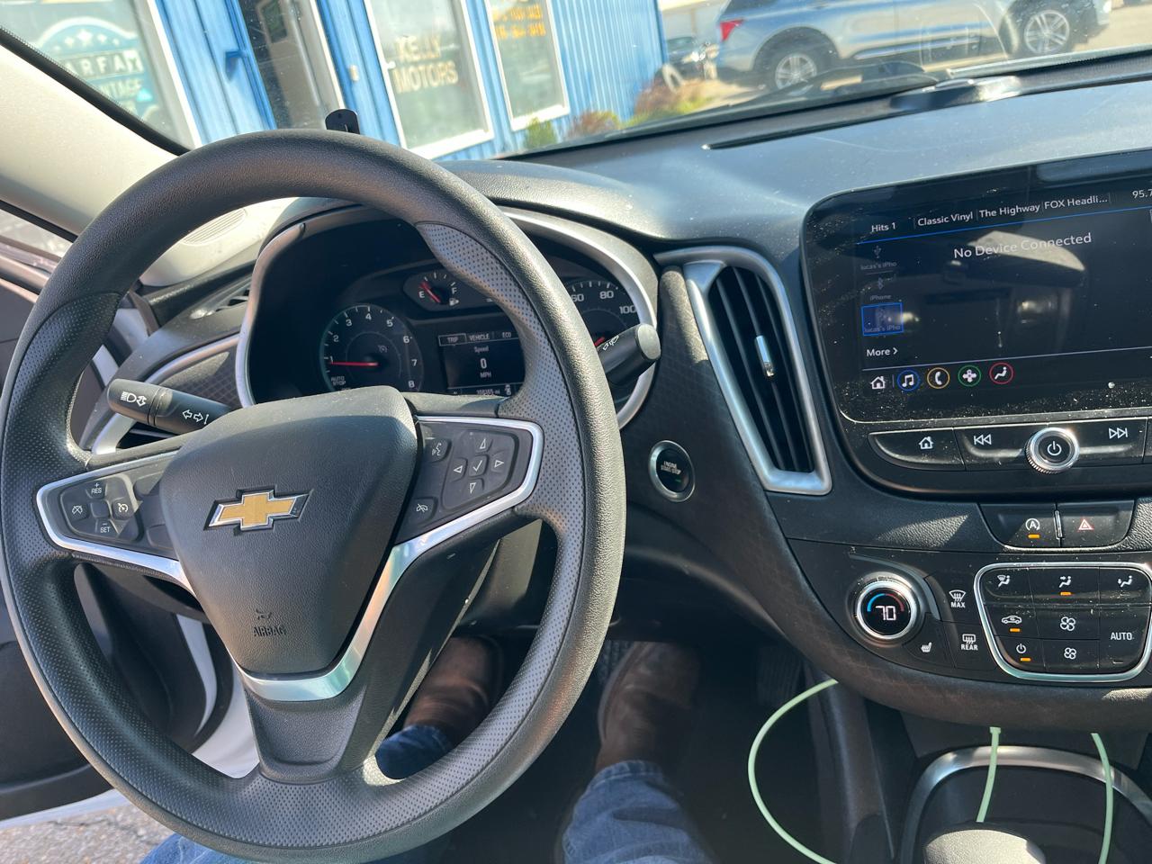 Chevrolet Malibu 4dr Sdn LT 2022