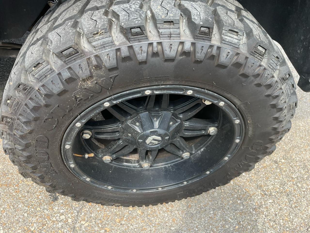 RAM 1500 4WD Crew Cab 140.5" Sport 2015