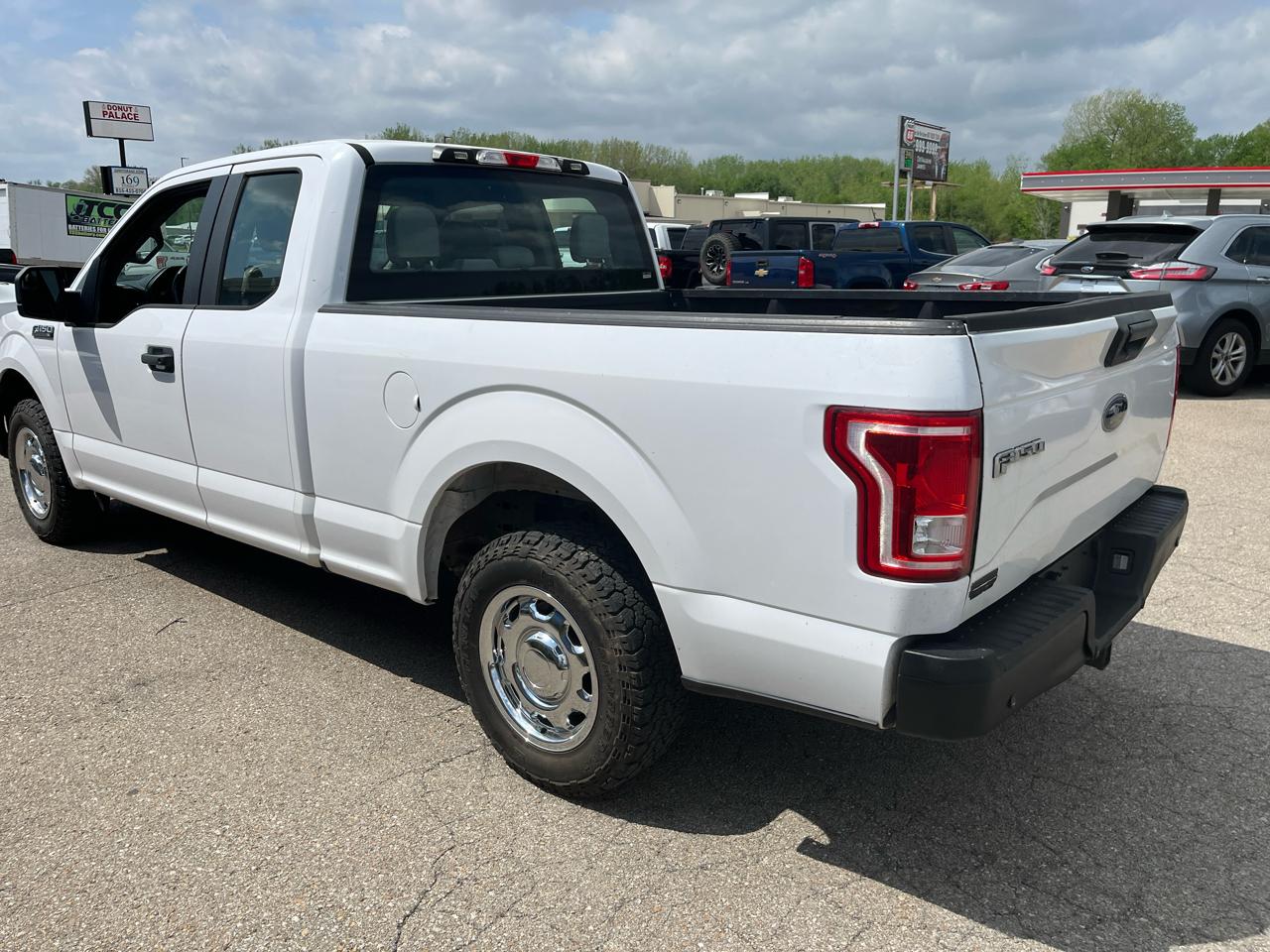 Ford F-150 XLT 2WD SuperCab 6.5' Box 2017