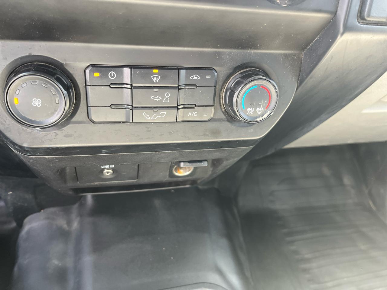 Ford F-150 XLT 2WD SuperCab 6.5' Box 2017