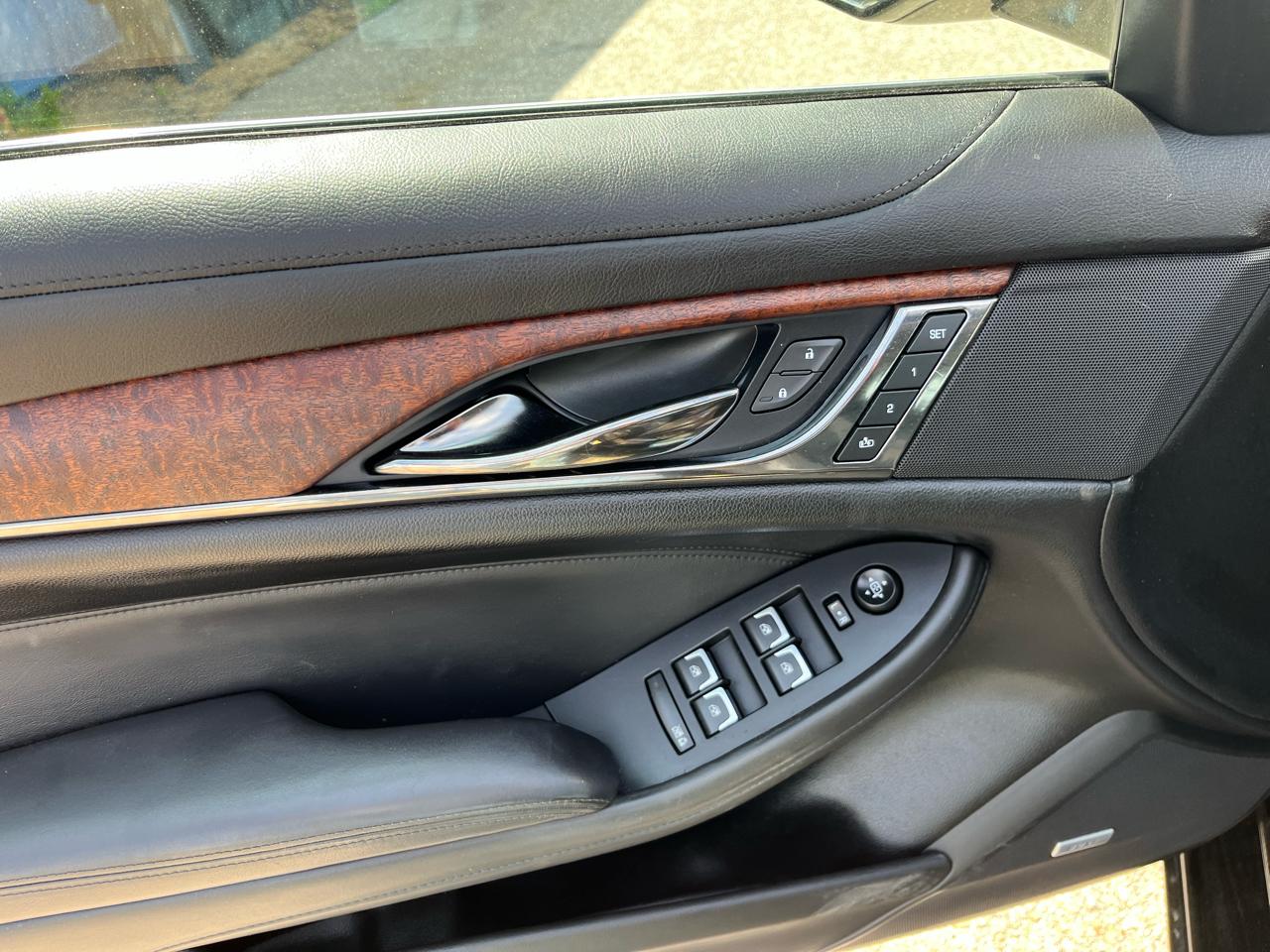 Cadillac CTS Sedan 4dr Sdn 3.6L Luxury AWD 2018