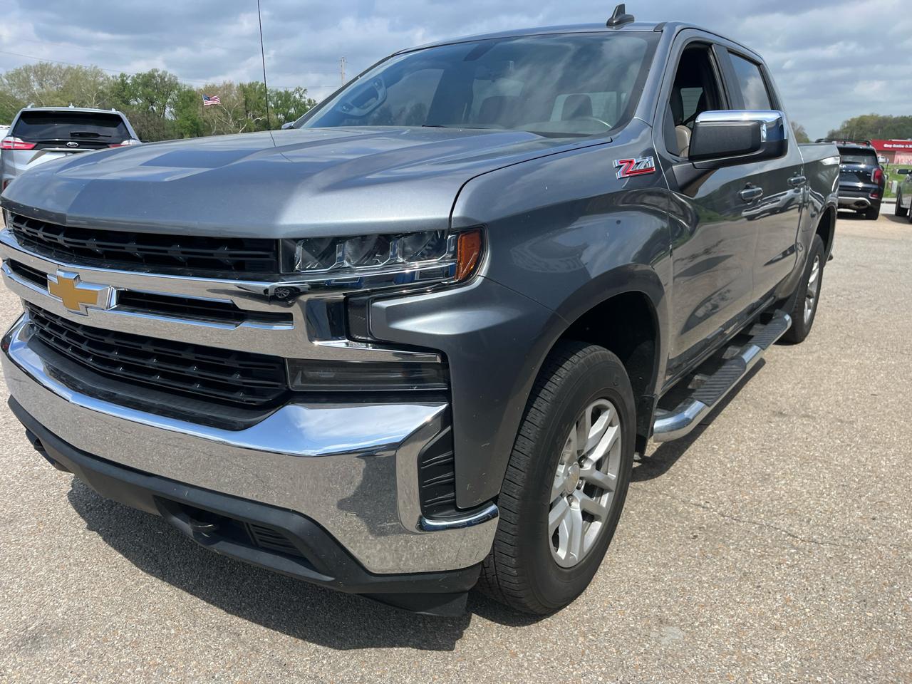 Chevrolet Silverado 1500 4WD Crew Cab 147" LT 2019