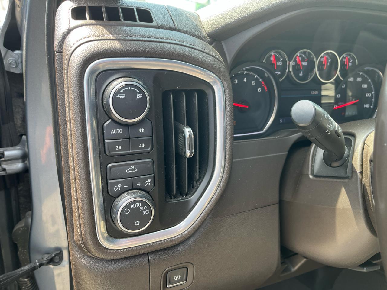 Chevrolet Silverado 1500 4WD Crew Cab 147" LT 2019