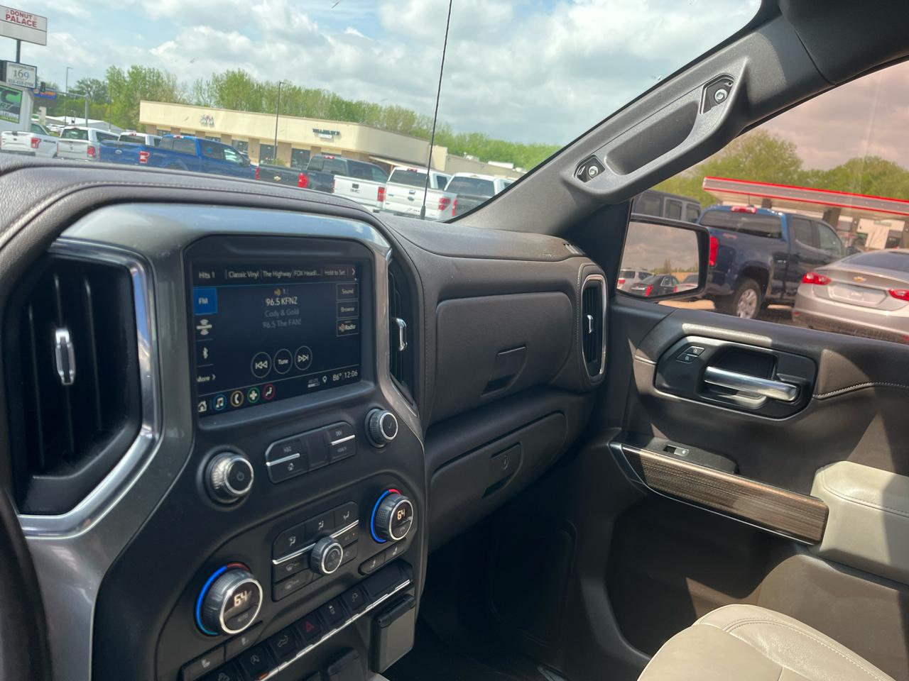 Chevrolet Silverado 1500 4WD Crew Cab 147" LT 2019