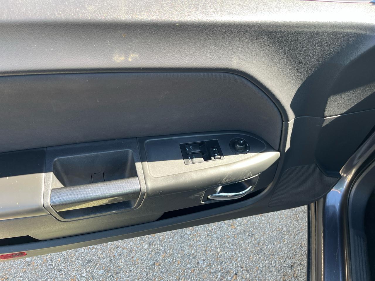 Dodge Challenger 2dr Cpe SXT 2014