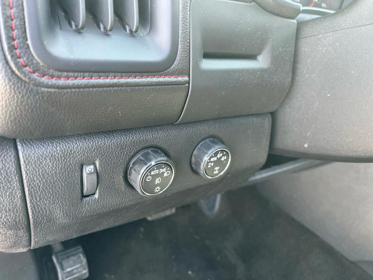 GMC Canyon 4WD Ext Cab 128.3" SLE 2015