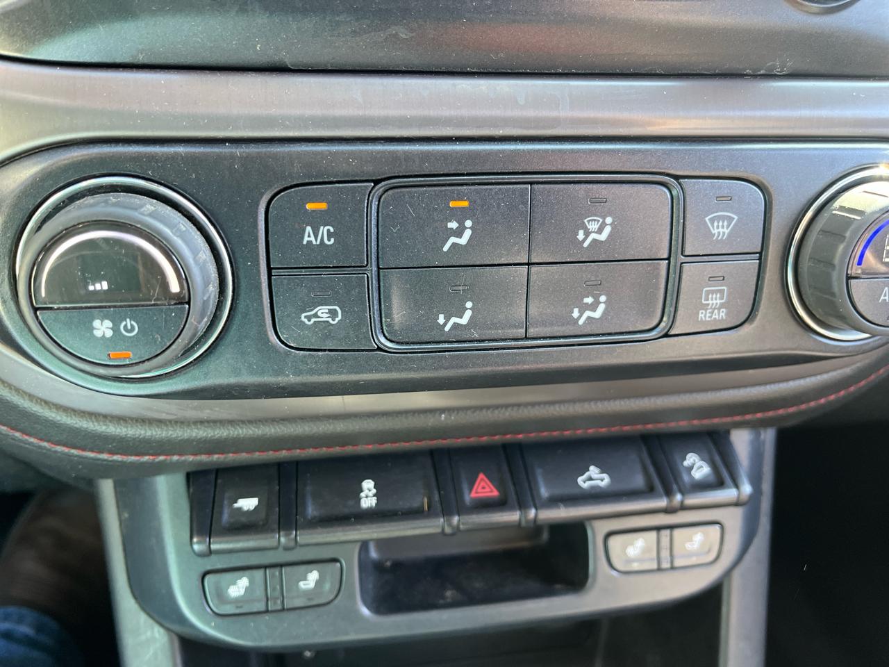 GMC Canyon 4WD Ext Cab 128.3" SLE 2015