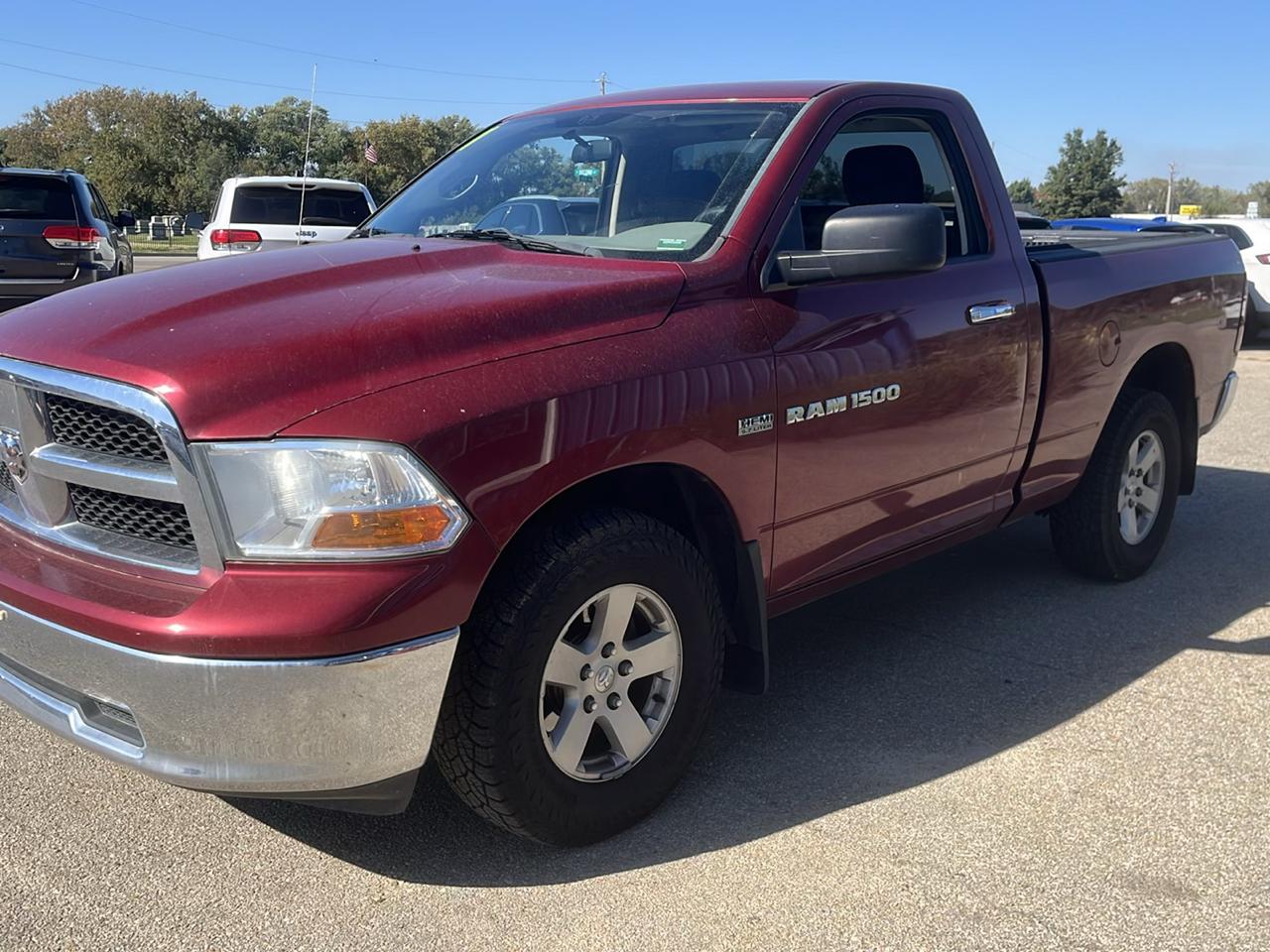 RAM 1500 4WD Reg Cab 120.5" SLT 2011