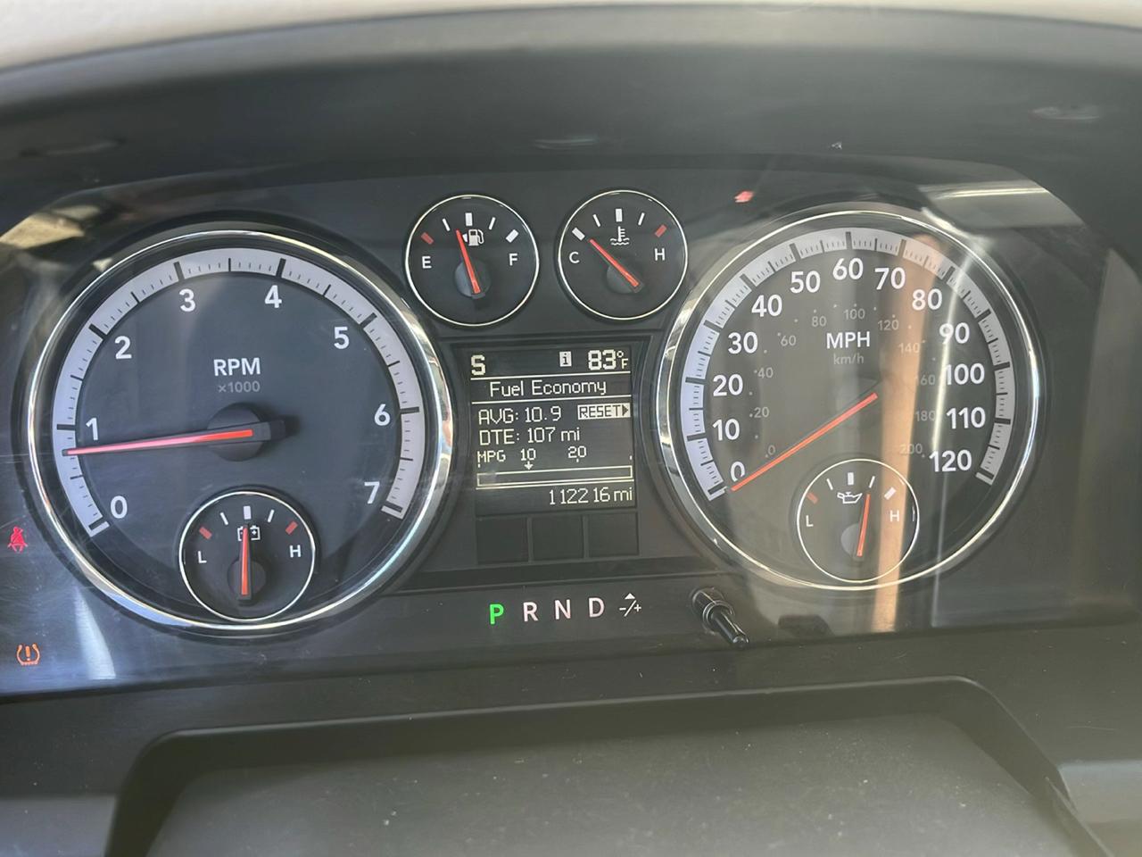 RAM 1500 4WD Reg Cab 120.5" SLT 2011