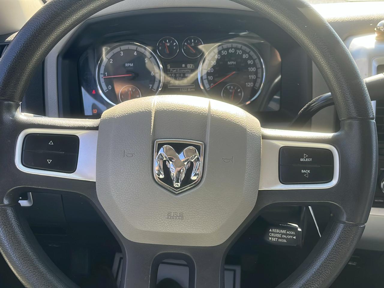 RAM 1500 4WD Reg Cab 120.5" SLT 2011
