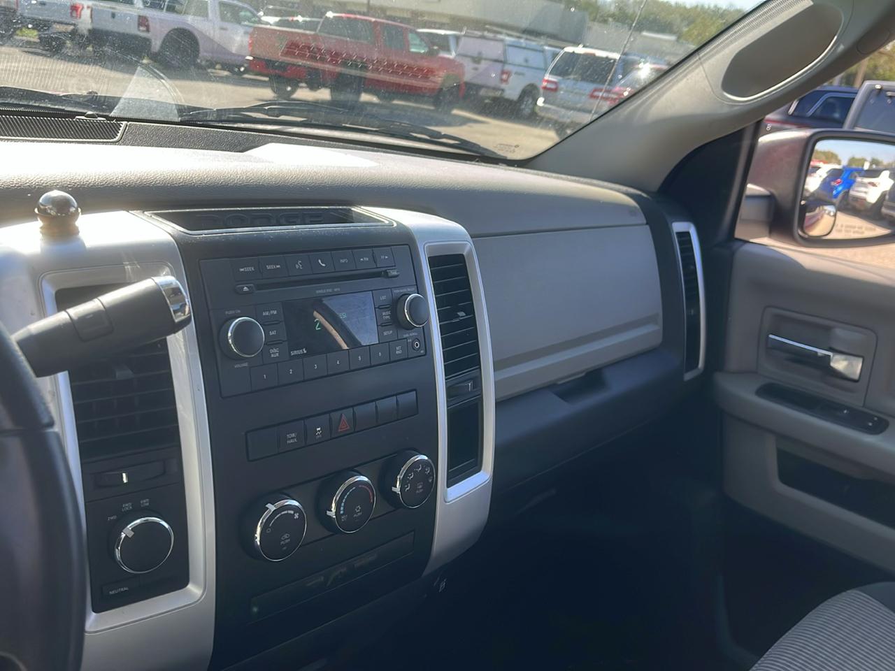 RAM 1500 4WD Reg Cab 120.5" SLT 2011