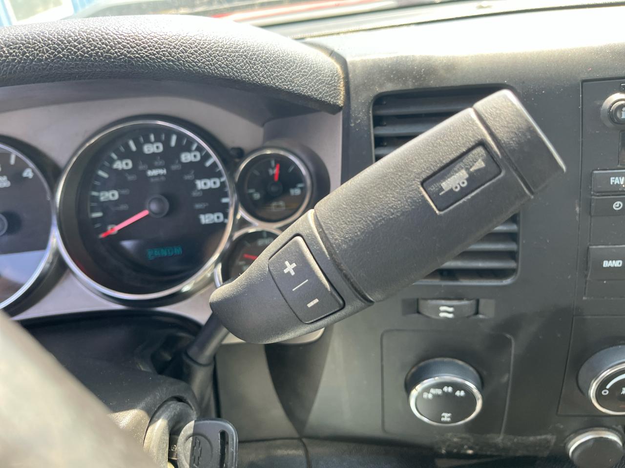 Chevrolet Silverado 1500 4WD Ext Cab 143.5" LT 2010