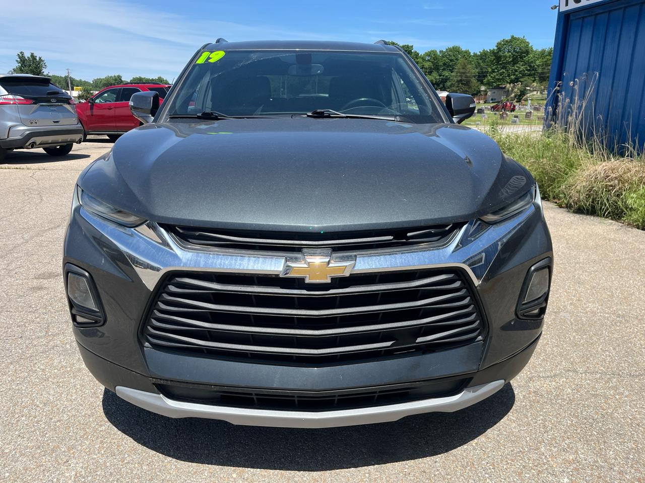 View vehicle photo 4