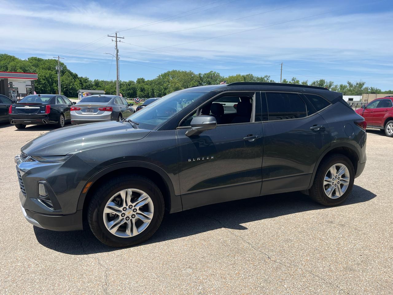 View vehicle photo 6
