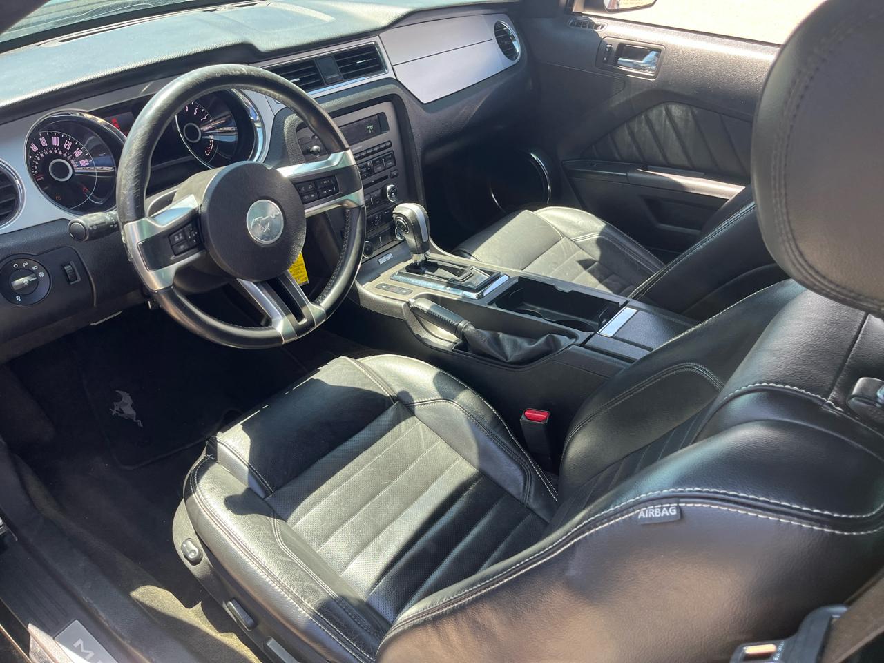 Ford Mustang 2dr Cpe V6 2014