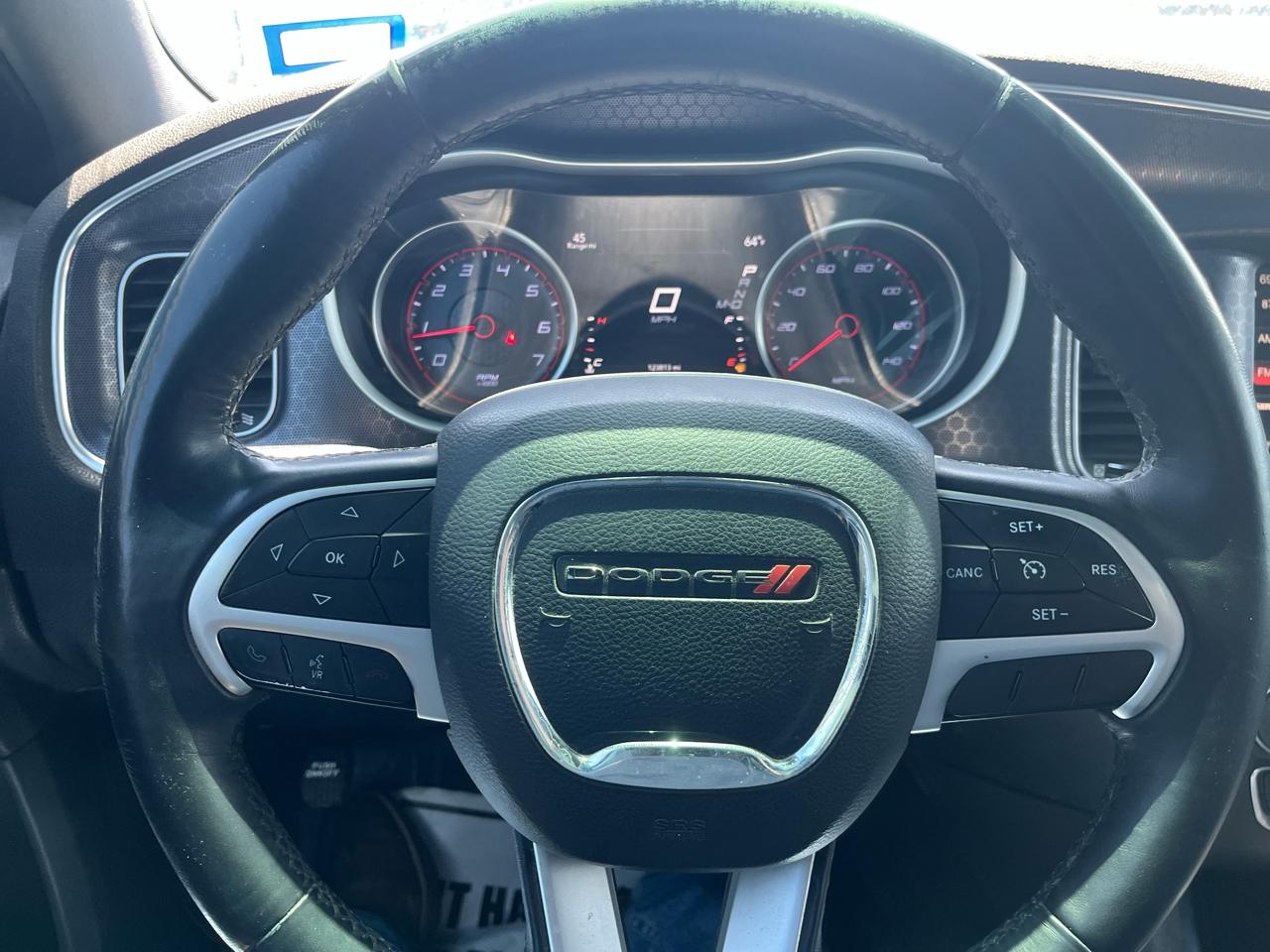 Dodge Charger 4dr Sdn SXT RWD 2016