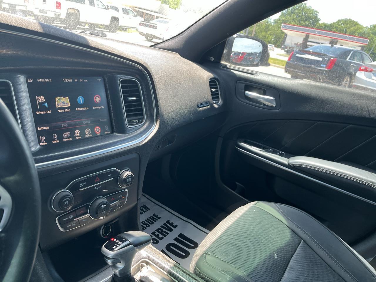 Dodge Charger 4dr Sdn SXT RWD 2016