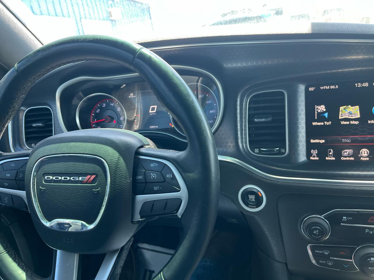 Dodge Charger 4dr Sdn SXT RWD 2016
