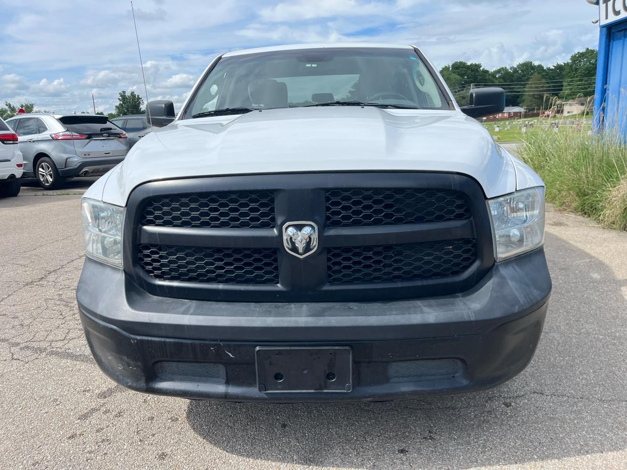 RAM 1500 Classic Tradesman 4x2 Quad Cab 6'4" Box 2019