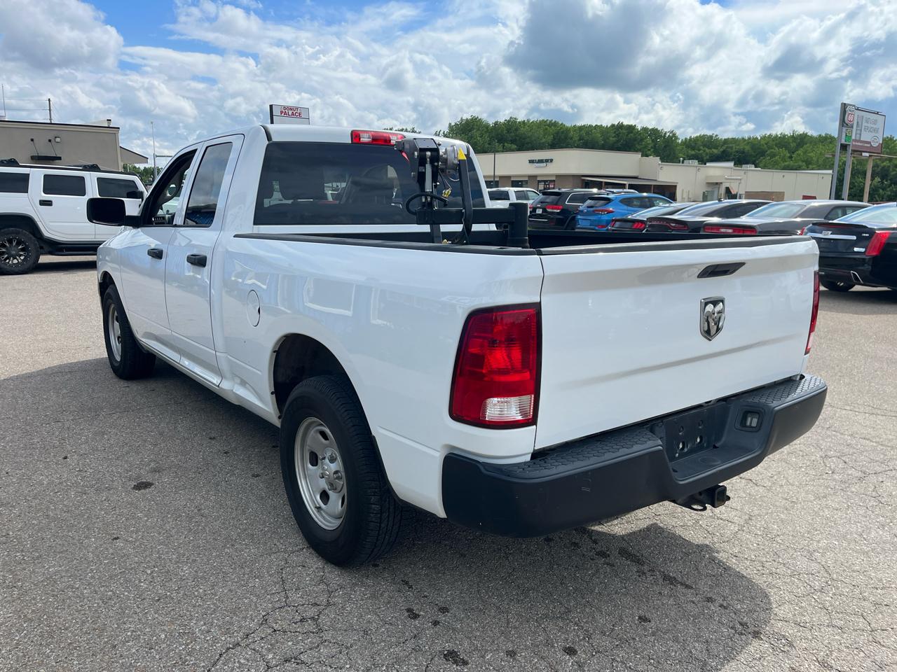 RAM 1500 Classic Tradesman 4x2 Quad Cab 6'4" Box 2019