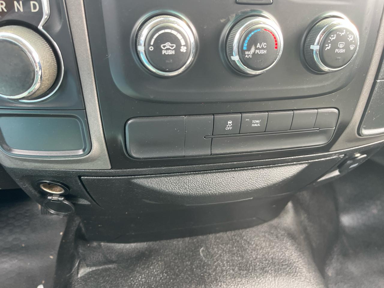 RAM 1500 Classic Tradesman 4x2 Quad Cab 6'4" Box 2019