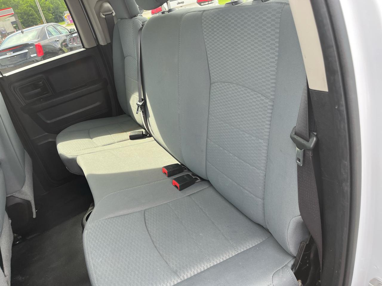 RAM 1500 Classic Tradesman 4x2 Quad Cab 6'4" Box 2019