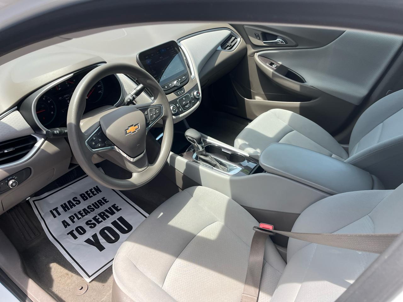 Chevrolet Malibu 4dr Sdn LS w/1FL 2021