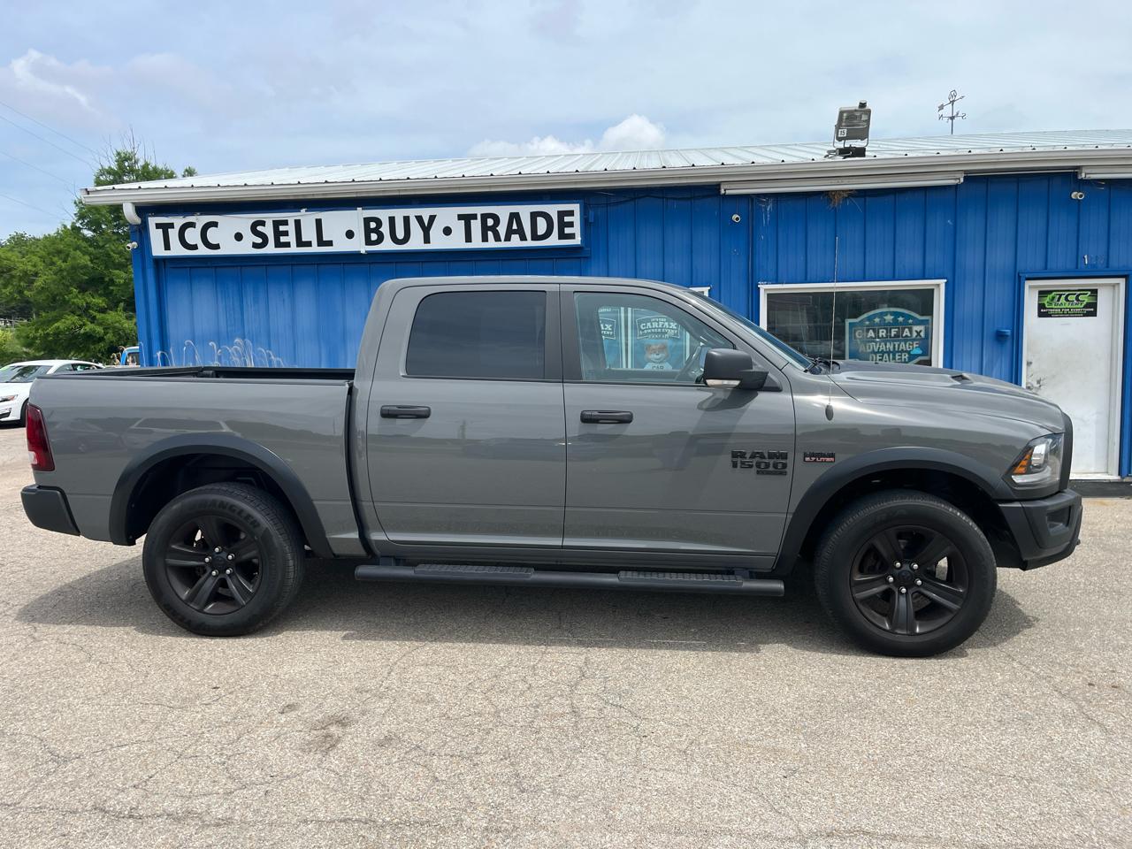 RAM 1500 Classic Warlock 4x4 Crew Cab 5'7" Box 2022