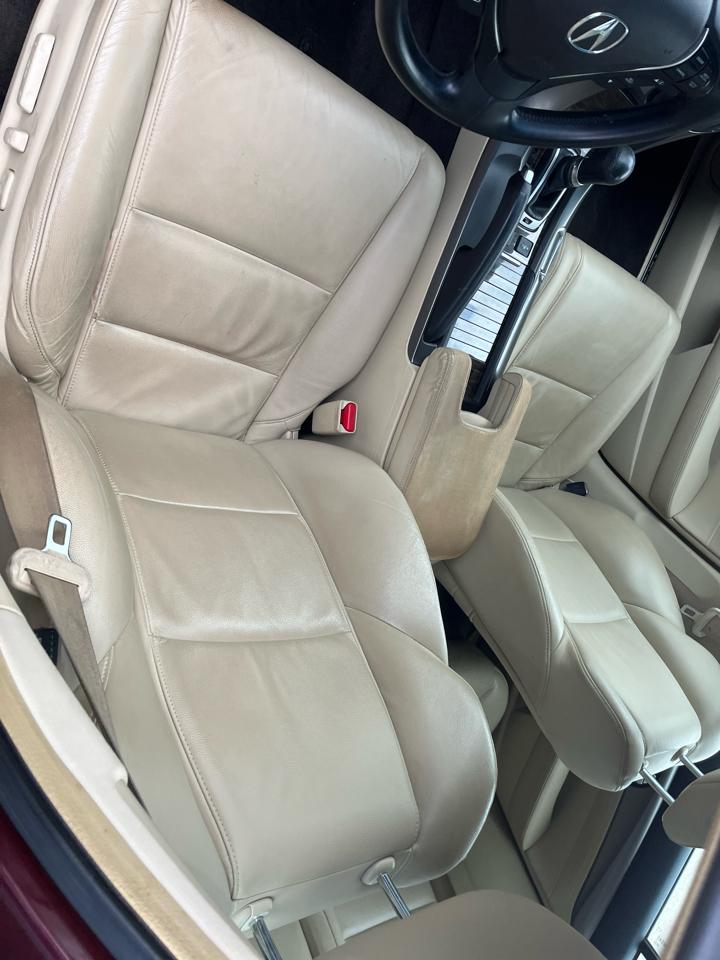 Acura TL 4dr Sdn Auto 2WD 2013