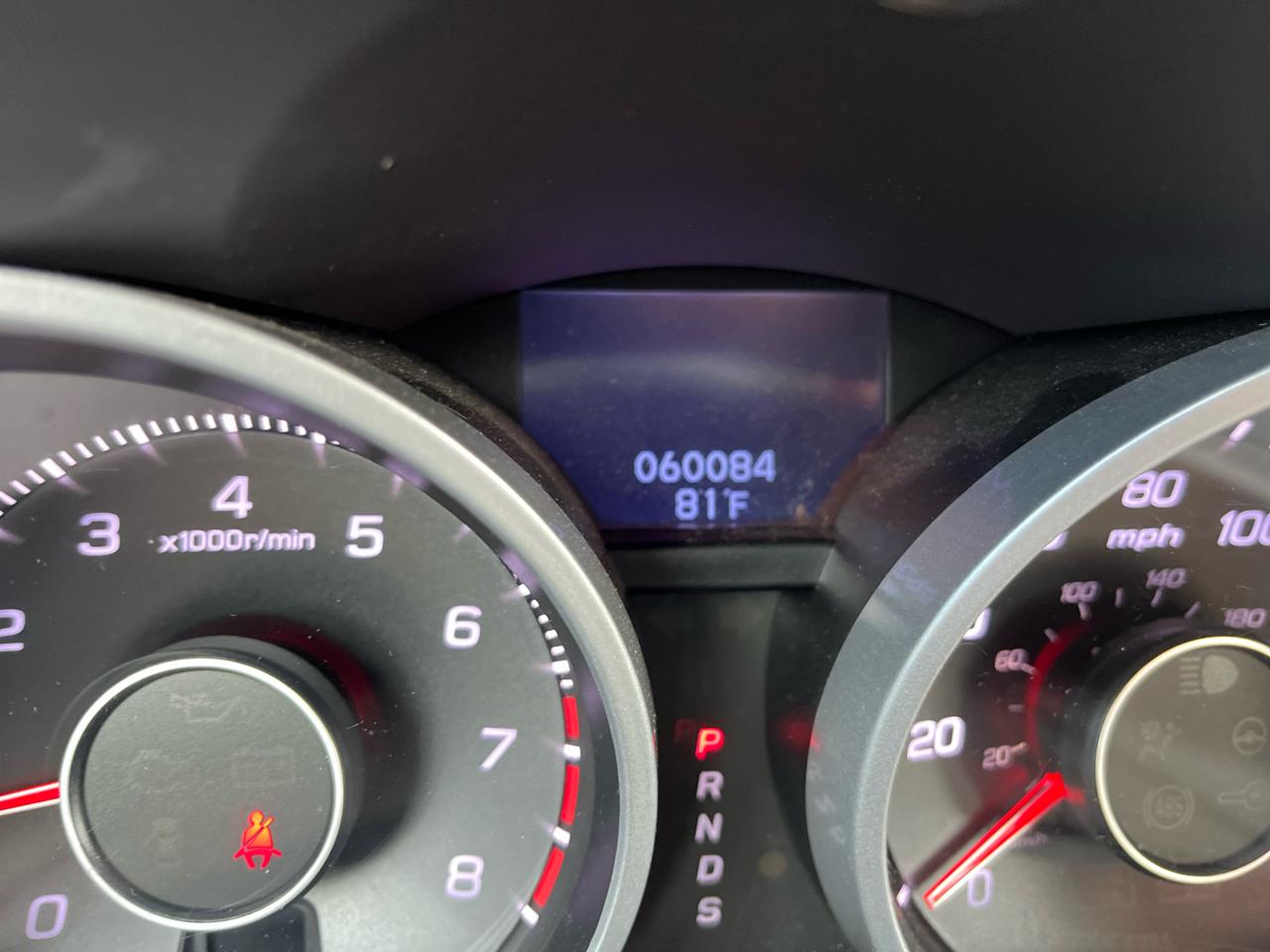 Acura TL 4dr Sdn Auto 2WD 2013