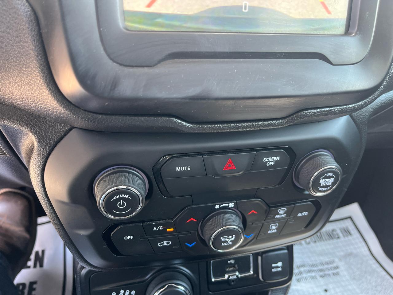 2018 Jeep Renegade Latitude - Photo 15